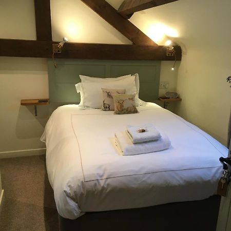 Hotel The Barn à Monk Fryston Extérieur photo
