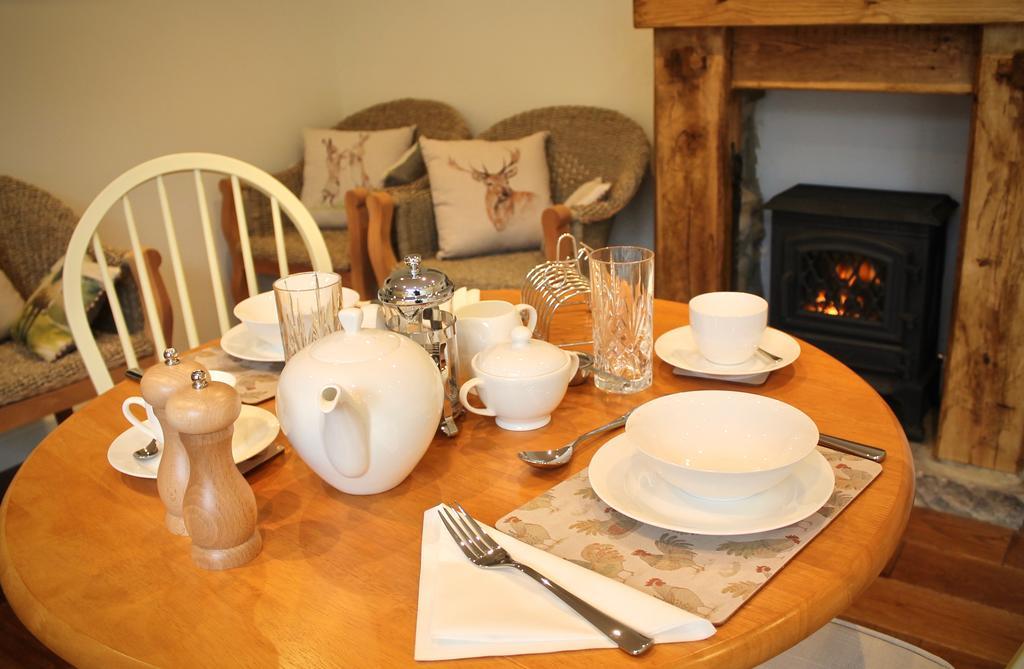 Hotel The Barn à Monk Fryston Extérieur photo
