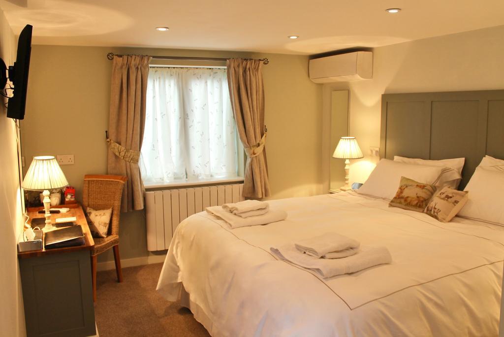 Hotel The Barn à Monk Fryston Extérieur photo